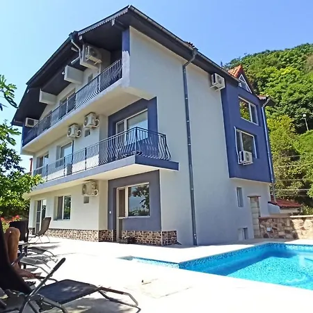Arode Ovidius - Appartement Baltsjik